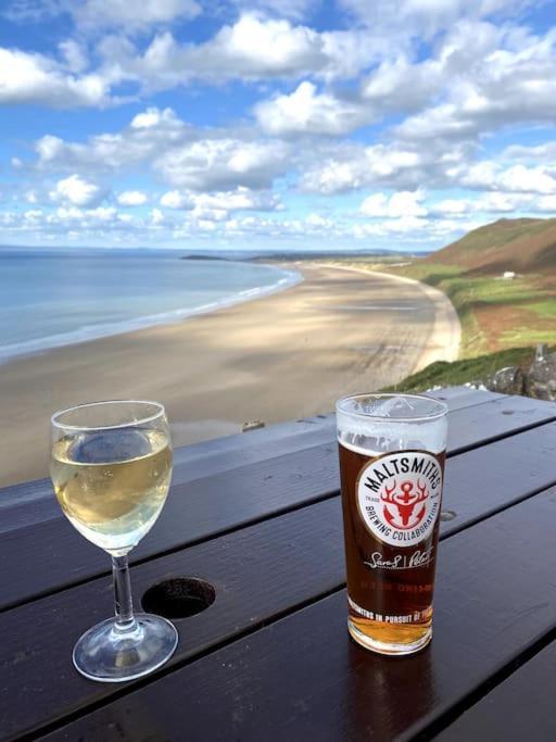 Rhossili's Retreat - Aonb - Gower Rural Sleeps Up To 6 Holiday home *