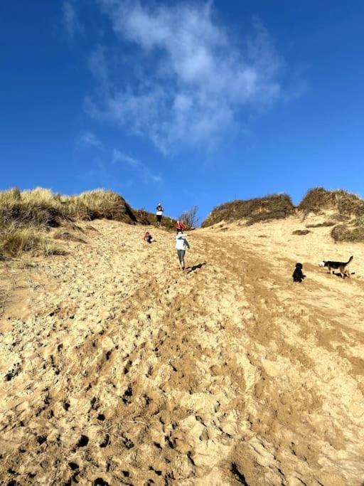 Rhossili's Retreat - Aonb - Gower Rural Sleeps Up To 6 Swansea