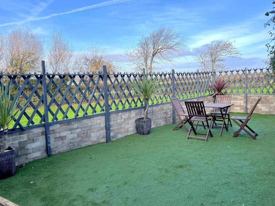 Holiday home Rhossili's Retreat - Aonb - Gower Rural Sleeps Up To 6